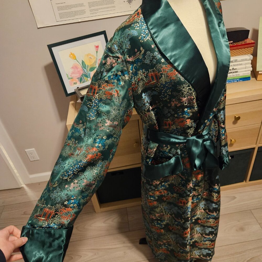 Vintage Silk Brocade Robe - Picture 6 of 8